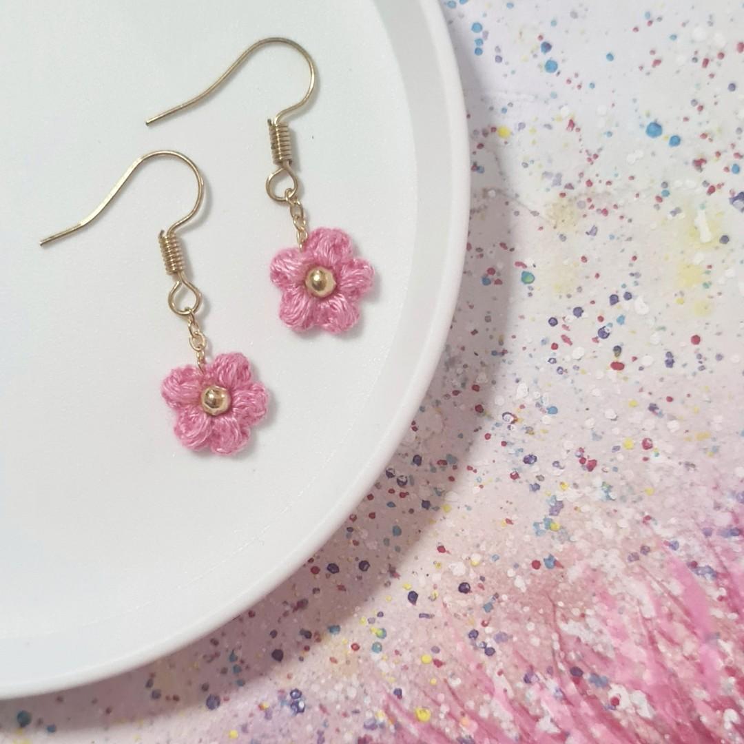 Cute top flower earrings