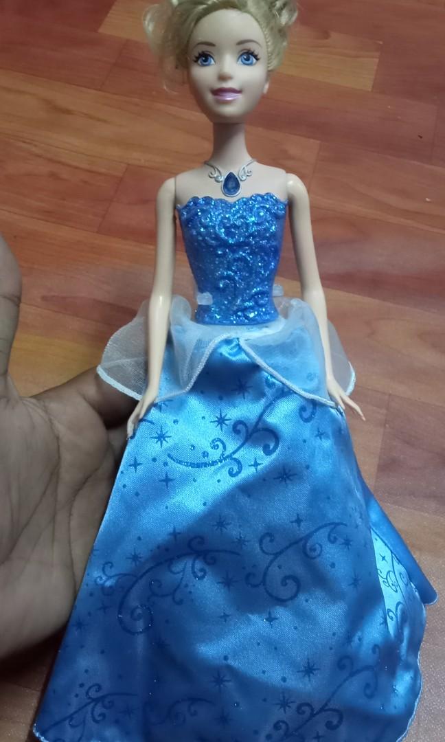 Cinderella twinkle outlet lights doll