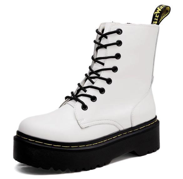 White platform discount doc marten boots