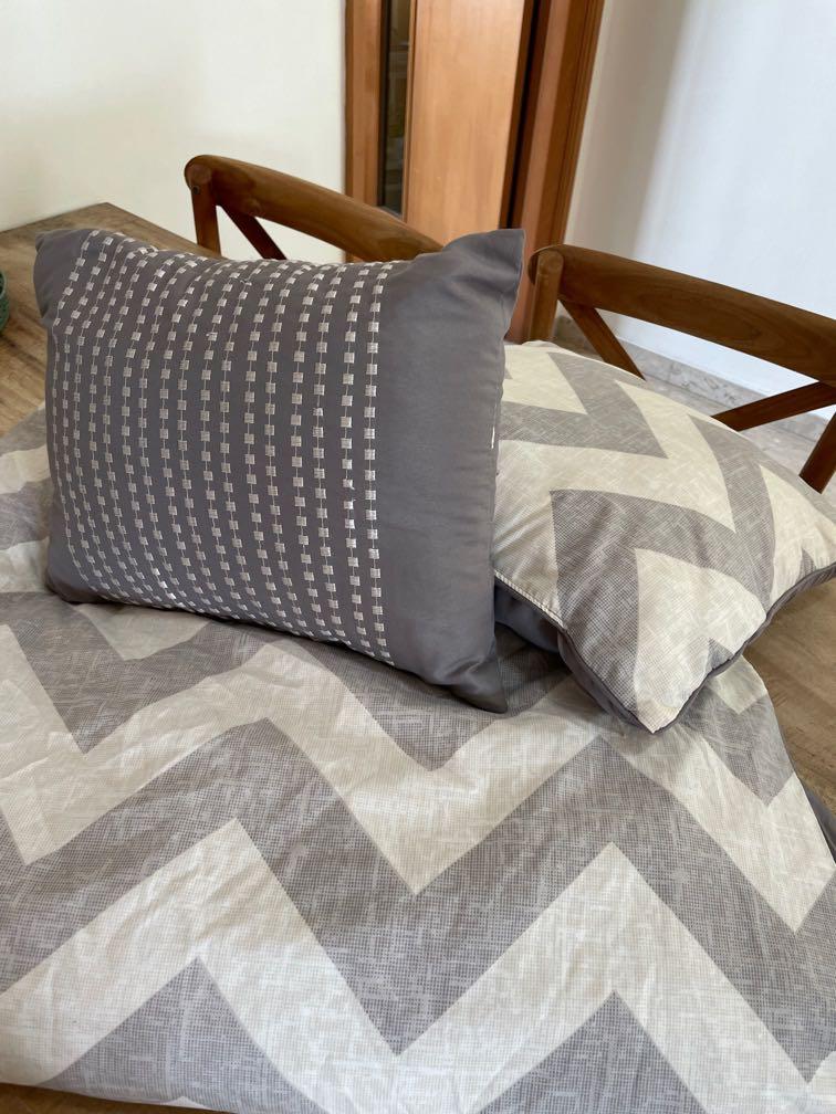 duvet pillows