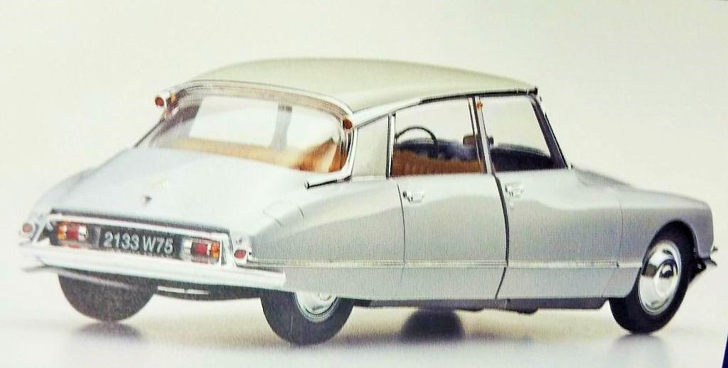 全新-Ebbro-25009-1/24-Citroen DS 21-engine hood & Door optional