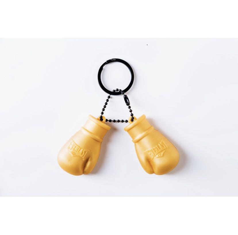 Everlast Keychain in Gold, Hobbies & Toys, Toys & Games on Carousell