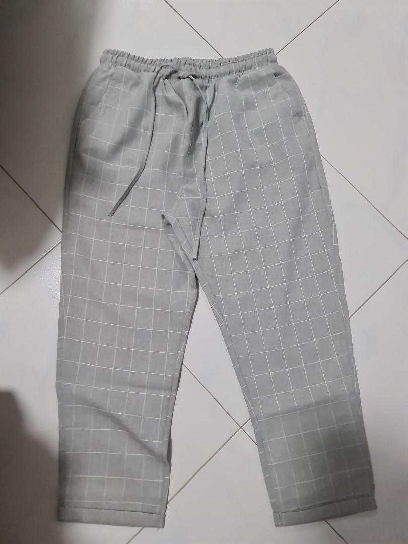 Grey Checkered Joggers Men s Fashion Bottoms Joggers on Carousell