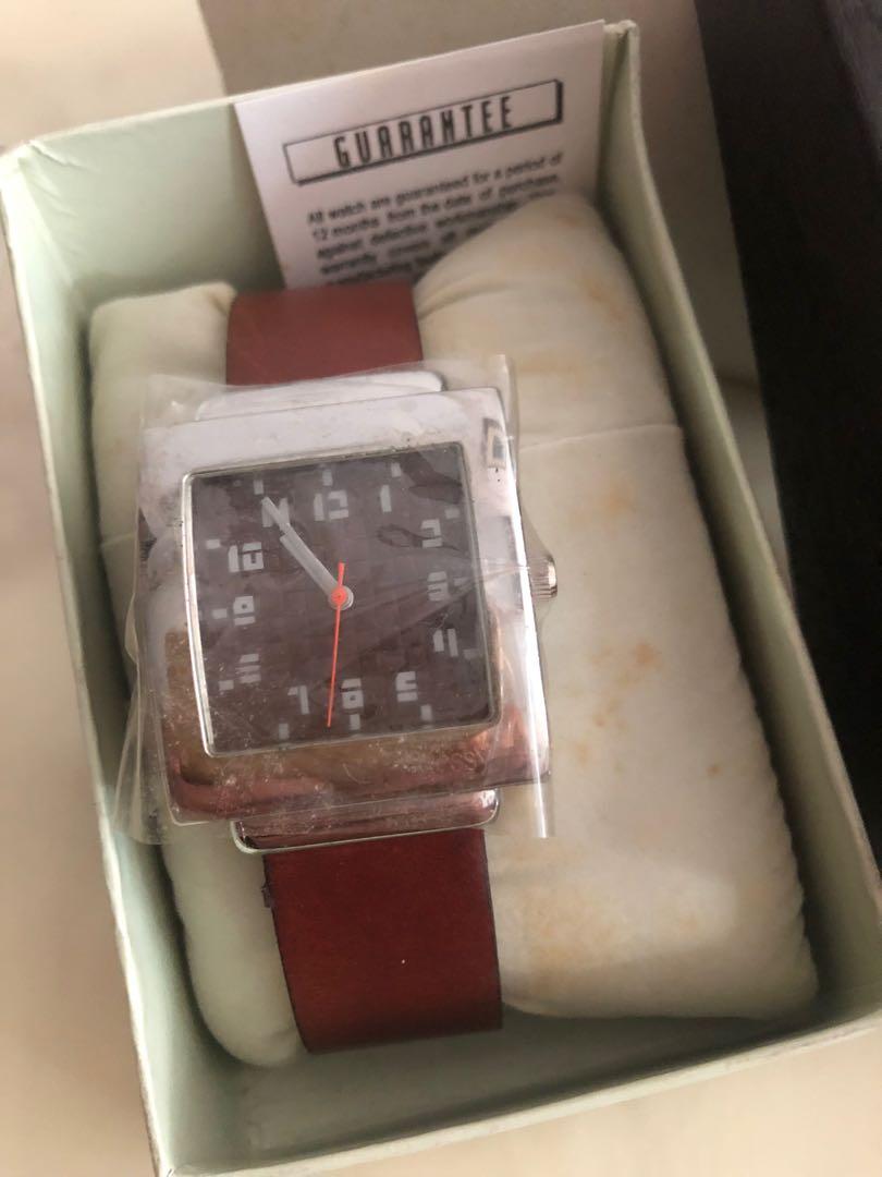 Hennessy Watch, Men's Fashion, Watches & Accessories, Watches on Carousell