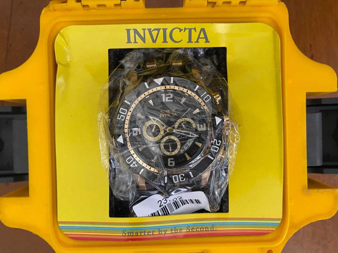 Invicta 23702 top