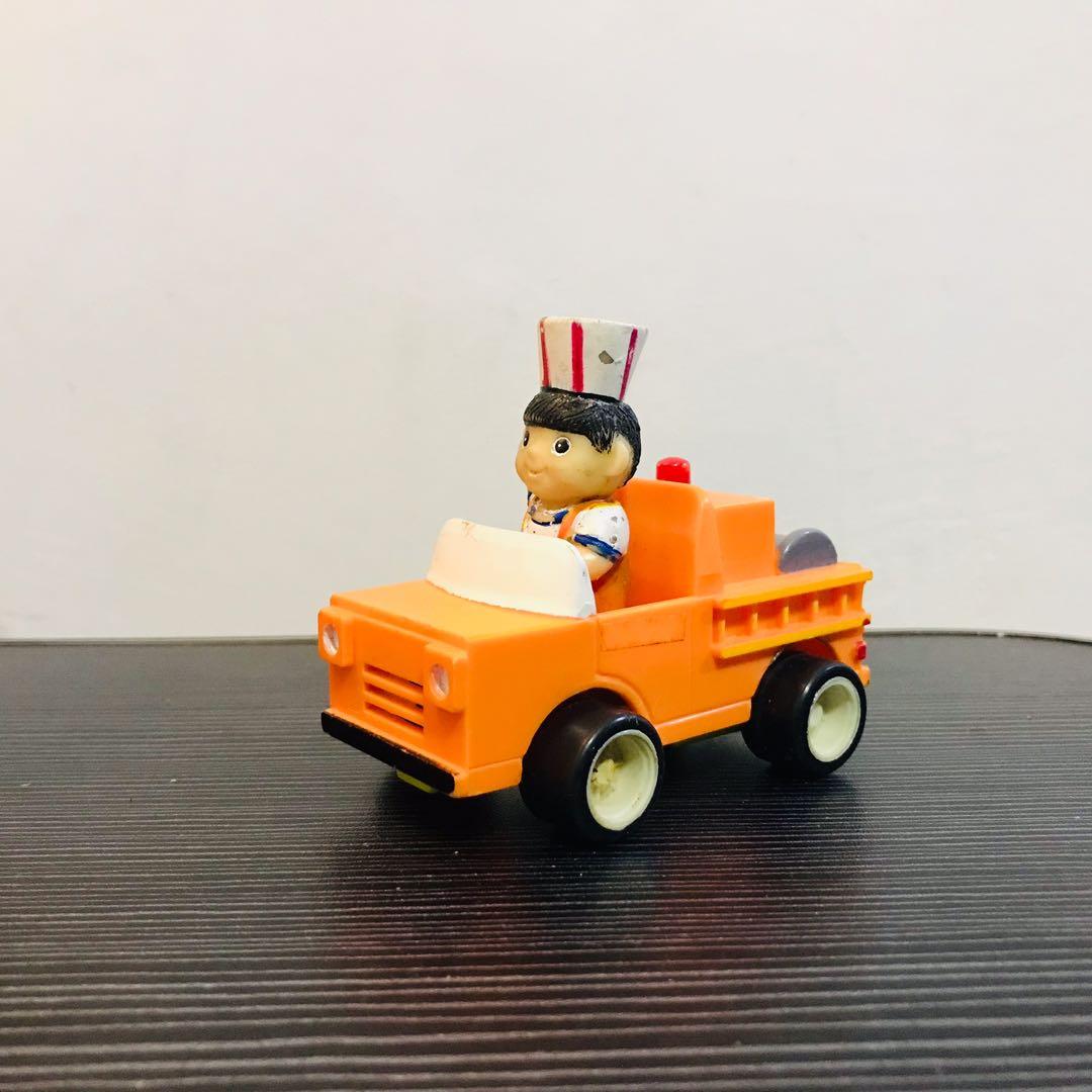Jollibee vintage fastwheels (Category: Kids Toys) located in Makati City. Submitted by tomypom (Listing ID 1139530119, Image 3). Description: Vintage jollibee fastwheels Classic!!! 499 pesos Rare! .