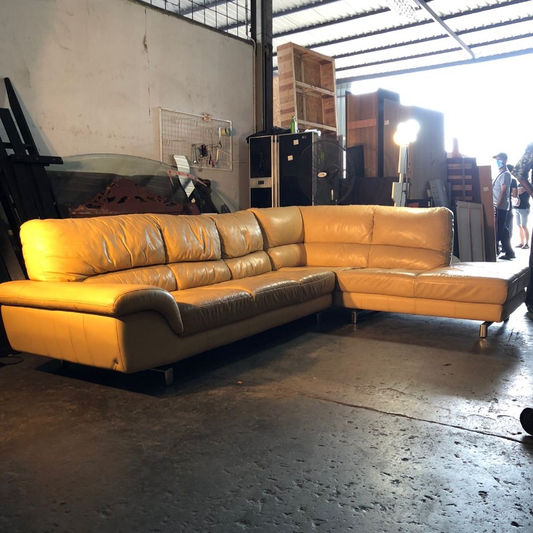 Lorenzo LShaped Leather Sofa Beige Colour / Lorenzo LShaped Sofa