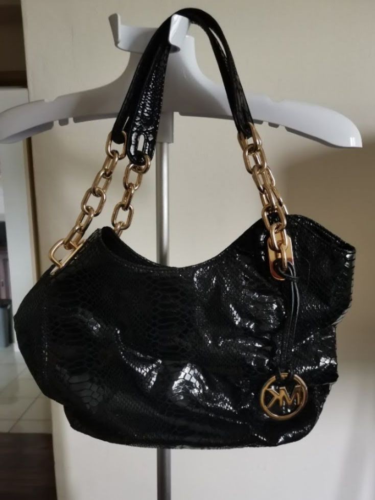 Michael Kors Gold Chain Shoulder Bag, Luxury, Bags & Wallets on Carousell