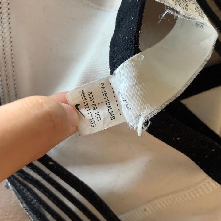 Nike Indy Sports Bra (Category: Activewear) located in Naga. Submitted by nmalemania (Listing ID 1139627427, Image 3). Description: Nike Indy Sports Bra •In good used condition •White na white pa •Flaws: See pictures •With padslot •L on tag .