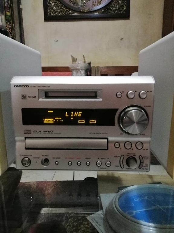 ONKYO FR-7GX CD / MD Tuner Amplifier D-S7GX, Audio, Other Audio