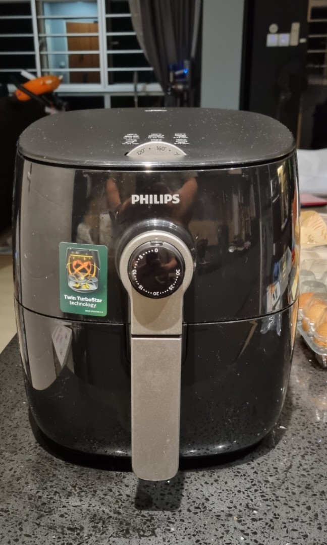 Philip Air fryer, TV & Home Appliances, Kitchen Appliances, Fryers on
