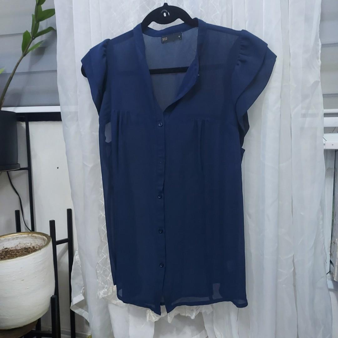 Preloved sheer blouse (Category: Sleeveless) located in Mandaluyong City. Submitted by cielo_10 (Listing ID 1139533534, Image 2). Description: preloved.