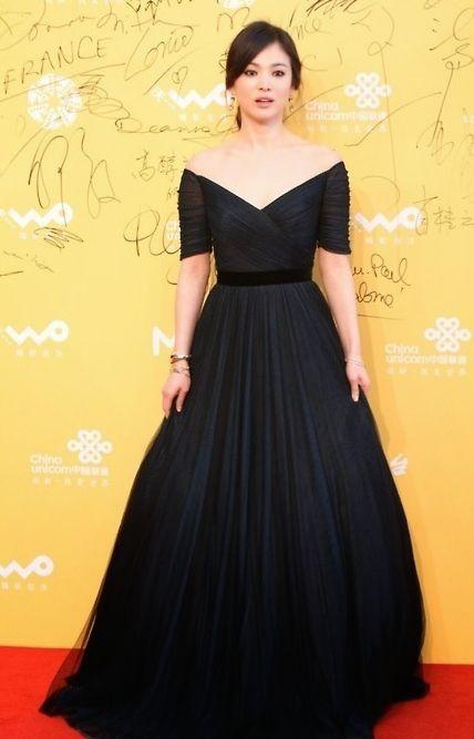 Song hye kyo red carpet cheap