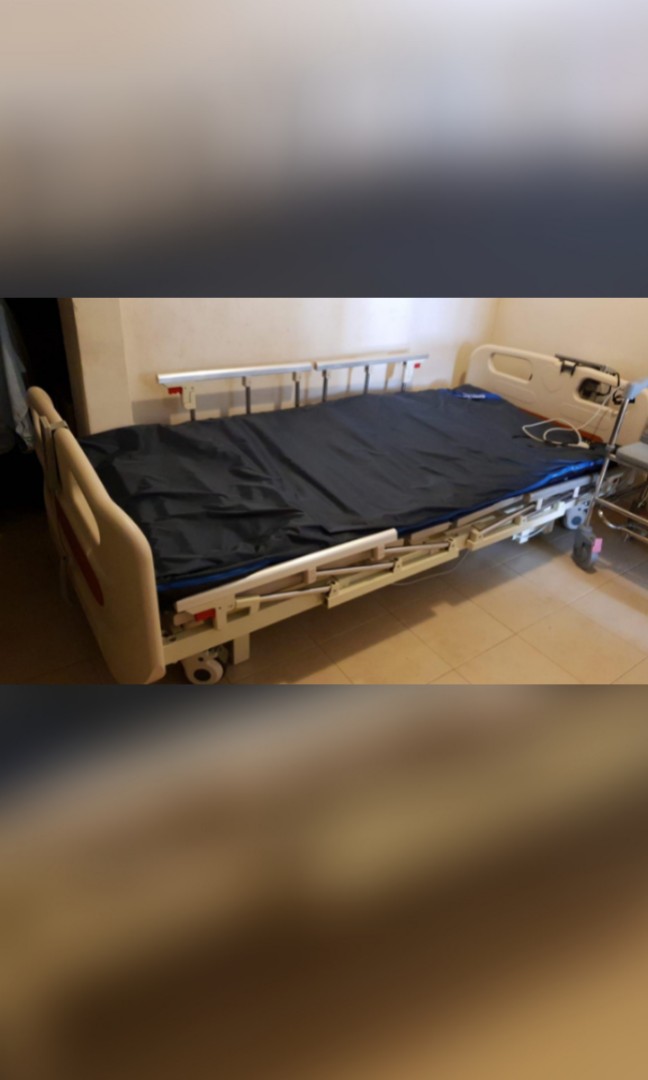 Used Hospital bed for selling free delivery280.00, Furniture & Home
