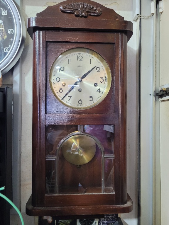 Vintage Hermle Clock winding 3 hole, Furniture & Home Living, Home