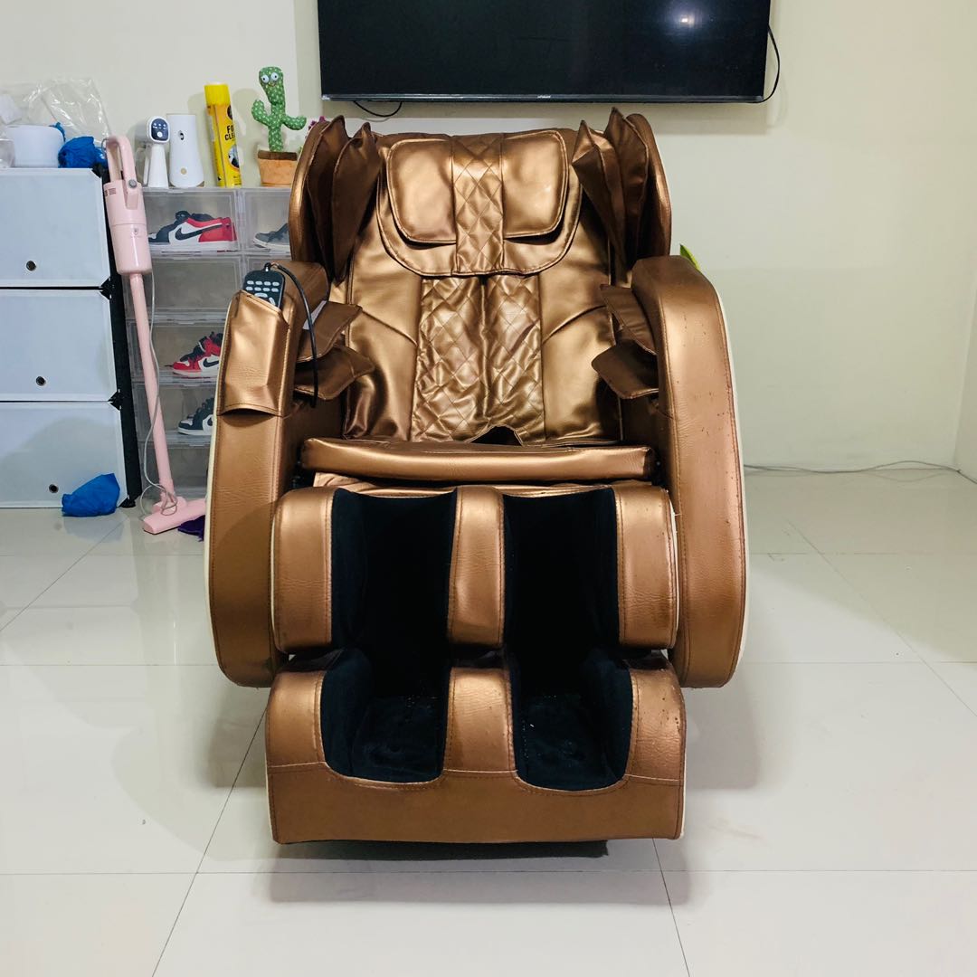 Whole Body Massage Chair, Furniture & Home Living, Furniture, Chairs on