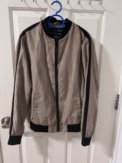 (Category: ) located in . Submitted by justinlim20 (Listing ID 1139613801, Image 1). Description: .