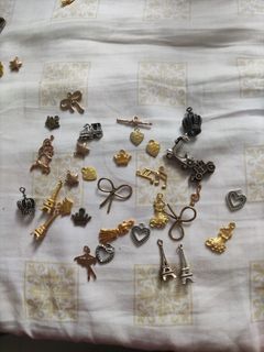 （分類：）位於 。 由 yapyingya 提交（商品編號 1139665817，圖片 1）。簡介： 。