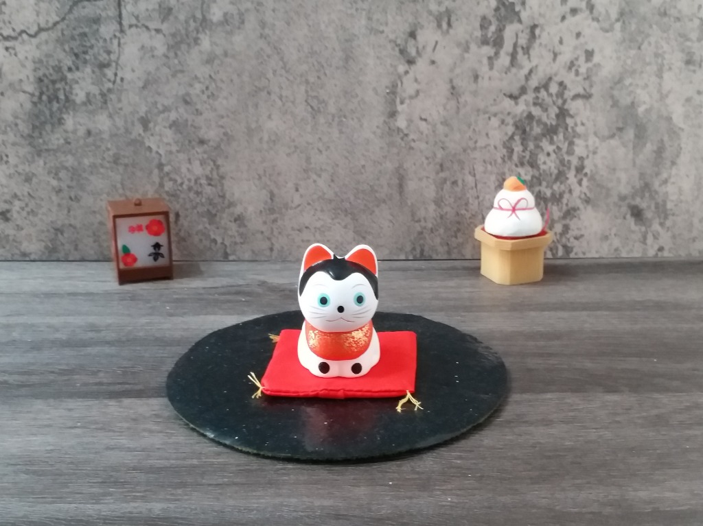 日本犬張子座座擺設 傢俬 家居 家居裝飾 家居裝飾 其他 Carousell