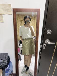 軍綠色工作短褲