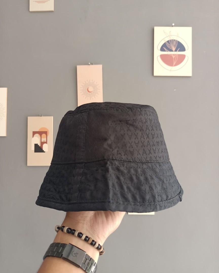 VINTAGE ARMANI EXCHANGE BUCKET HAT 