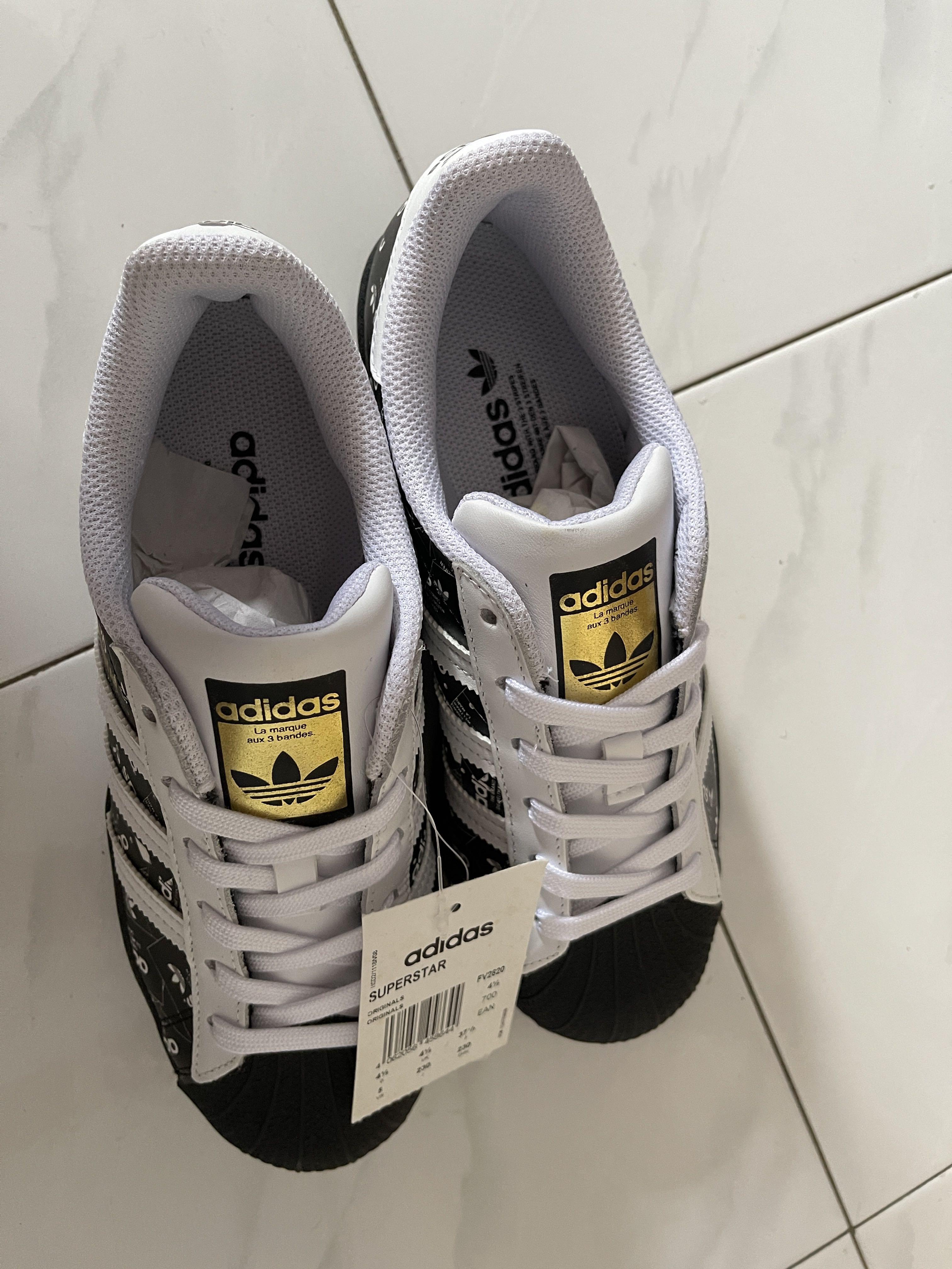 All black sales low top adidas