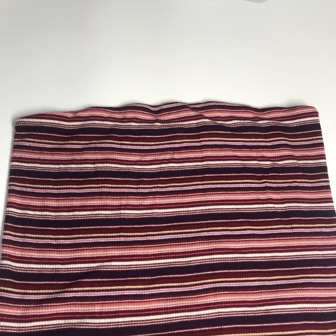 American Eagle Striped Tube Top (Category: Others Tops) located in Cainta. Submitted by dakobert (Listing ID 1139723750, Image 1). Description: - pm me for when worn and exact dimensions - has the high quality garterized thing at the top (bought in the US!).
