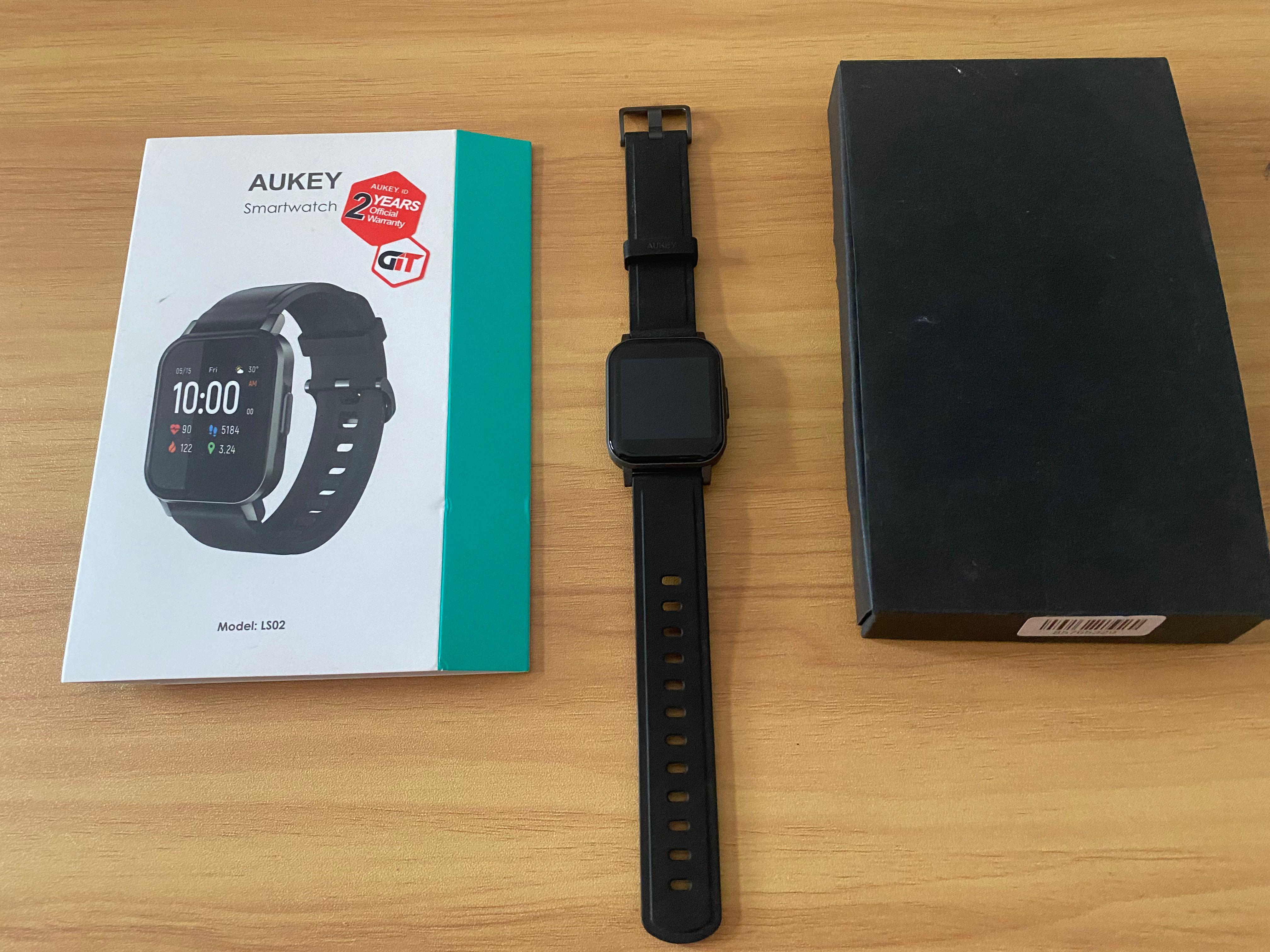 Aukey Smartwatch, Fesyen Pria, Jam Tangan di Carousell