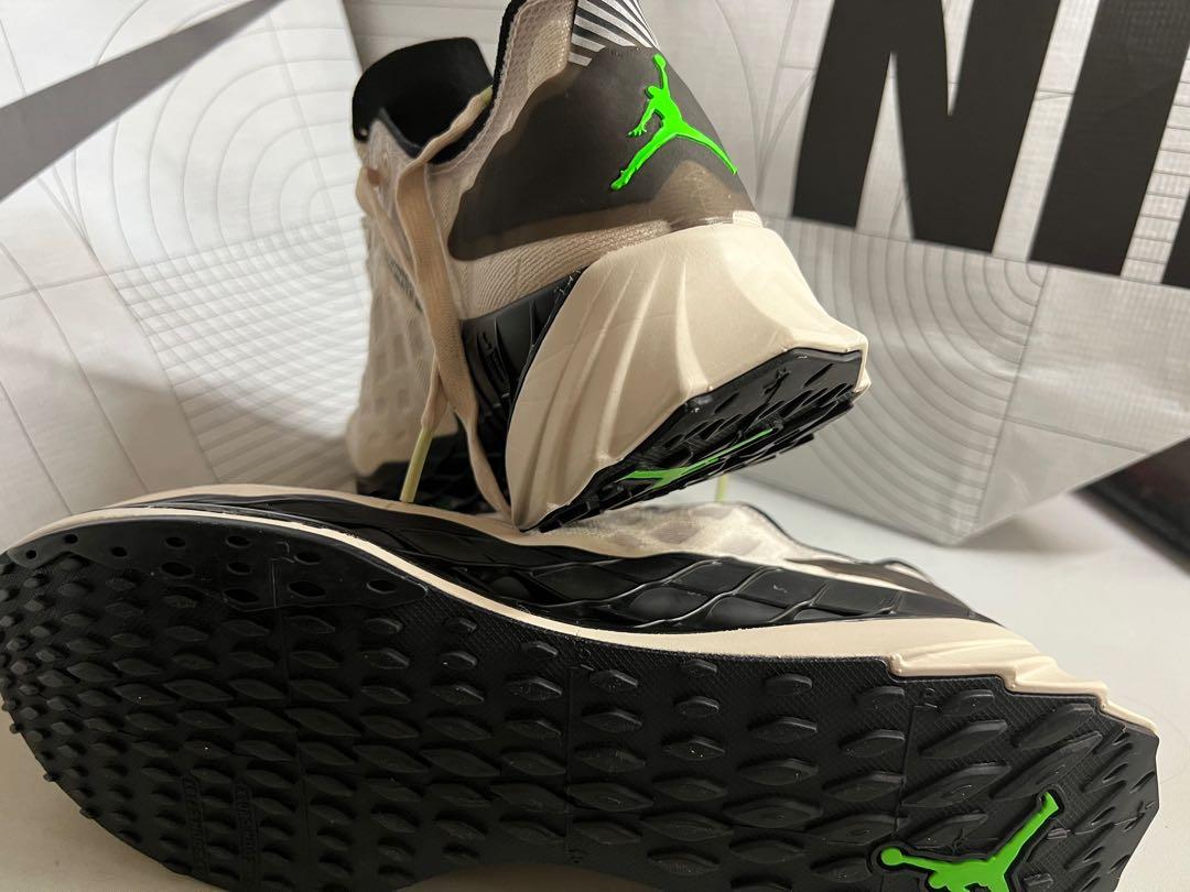 Jordan zoom store tru