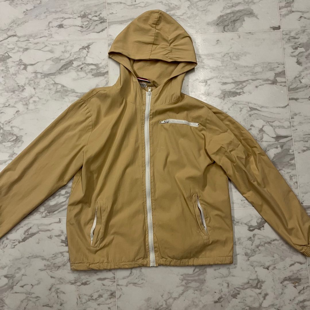 brandy melville windbreaker, Women's Fashion, Coats, Jackets and