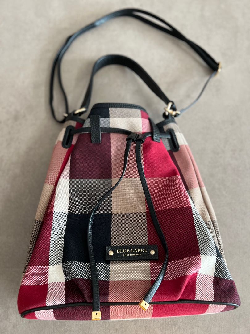 Burberry blue cheap label bucket bag