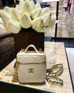 （分類：）位於 。 由 starrychanel 提交（商品編號 1138390817，圖片 1）。簡介： 。