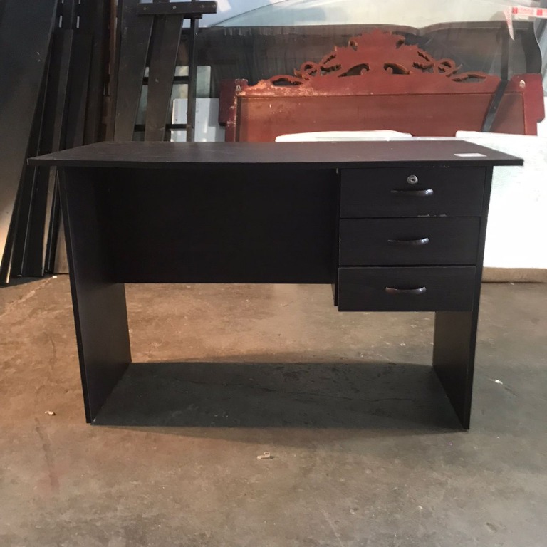 Dark Brown Study Desk 3 Drawers / Meja Belajar Coklat Gelap Dengan 3