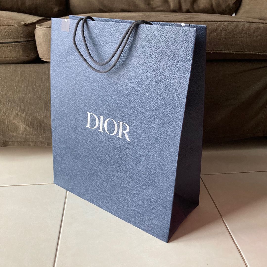 Christian DIOR Authentic Holiday Shopping Bag Paper 10x8x3 w Gold Star  amp Ribbon  eBay