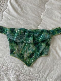 (Category: ) located in . Submitted by kate.wardrobe (Listing ID 1139712917, Image 1). Description: .