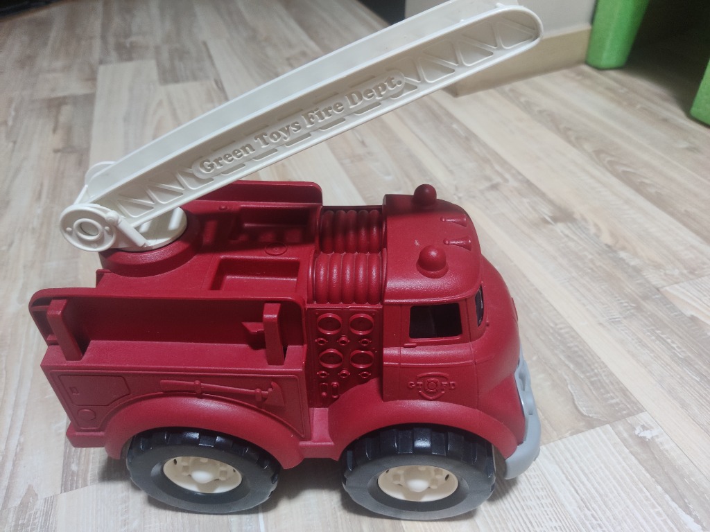 Green toys fire hotsell truck