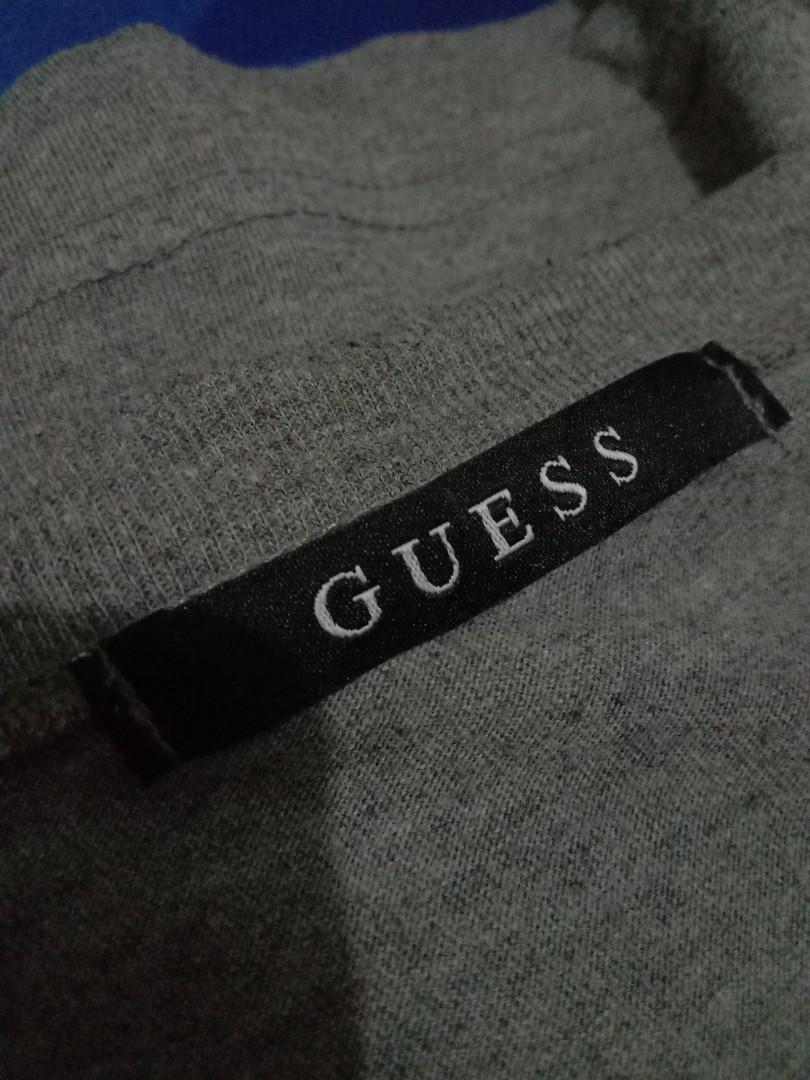GUESS - T shirt size XL 😍, Fesyen Pria 