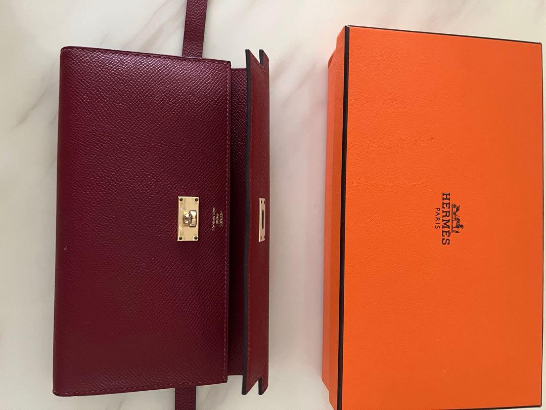 HERMES ROUGE CASAQUE BIRKIN 25 TOGO GHW, Women's Fashion, Bags & Wallets,  Purses & Pouches on Carousell