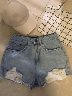 (Category: ) located in . Submitted by cleanoutclosets (Listing ID 1139755178, Image 1). Description: .