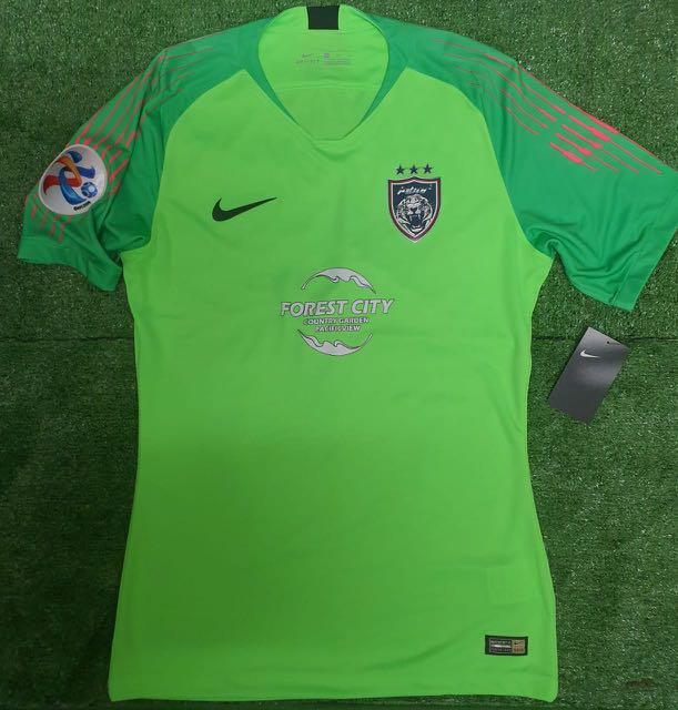 Nike PSG Player Issue Jersey, Men's Fashion, Activewear on Carousell