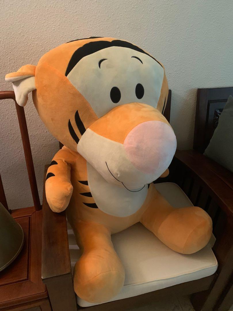 Tigger soft on sale toy large