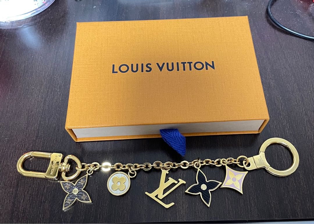Louis Vuitton Spring Street Chain Bag Charm (SHF-WWkYNI) – LuxeDH