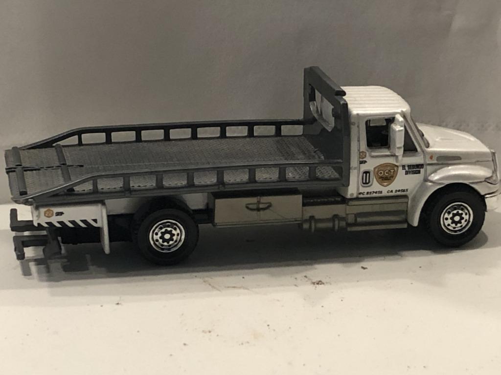 Matchbox Working Rigs International Durastar 4400 Flatbed Transporter ...