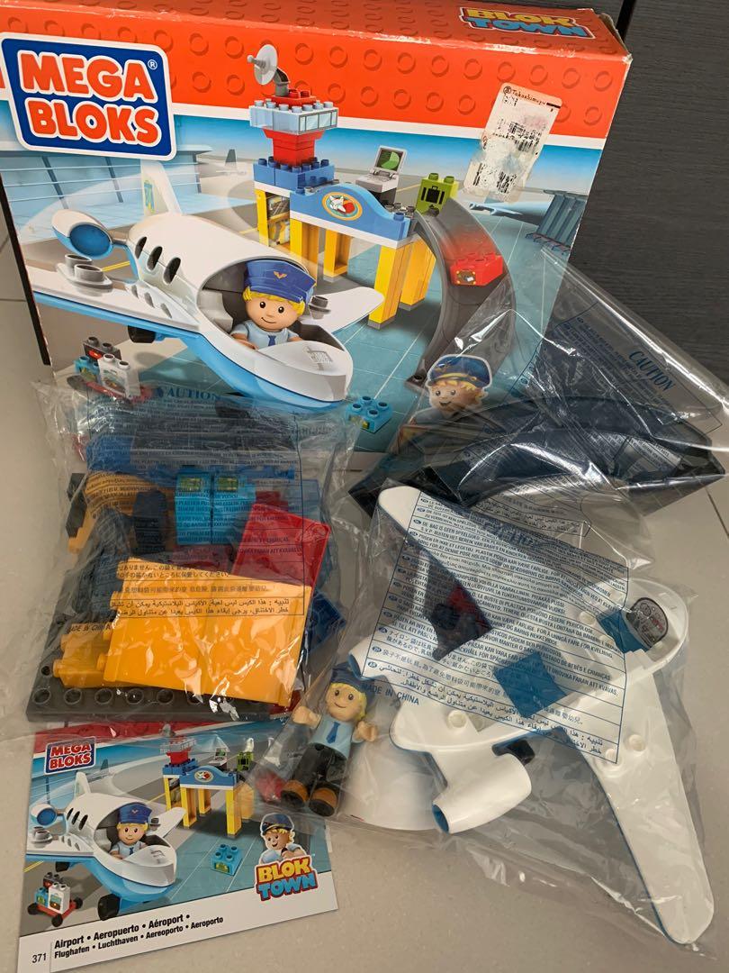 Mega bloks aeroplane deals
