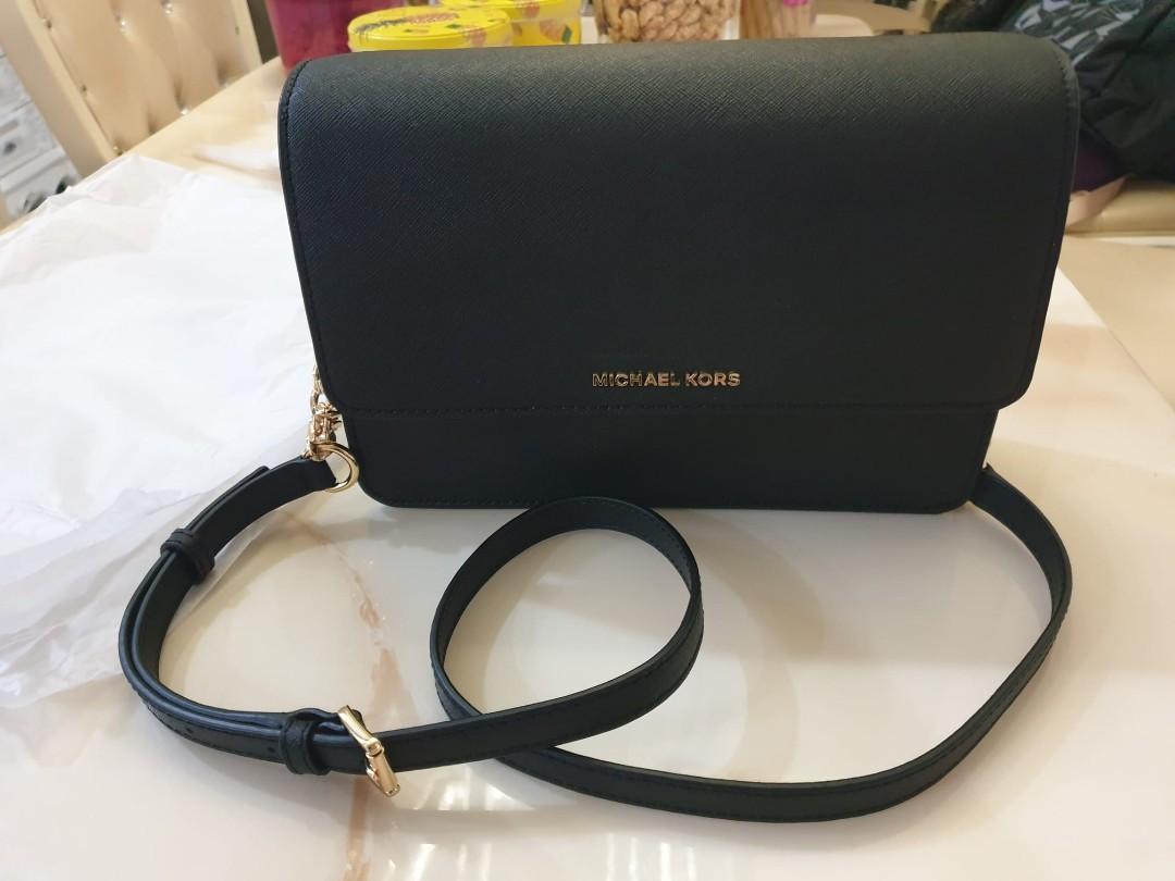 Michael Kors Daniela Large Saffiano Leather Crossbody Bag Women s Fashion Bags Wallets Cross body Bags on Carousell