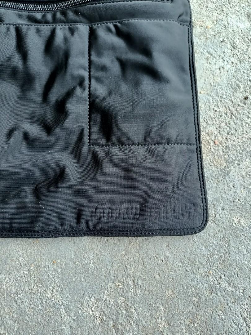 MIU MIU / ミュウミュウ 1999 Sling Crossbody Bag BLACK