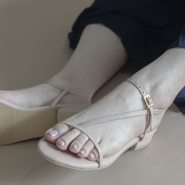 low nude sandals