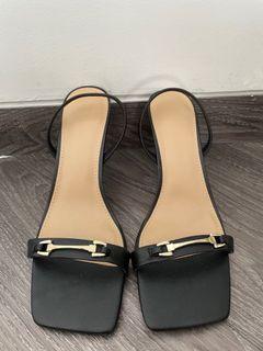 Open toe shoes black