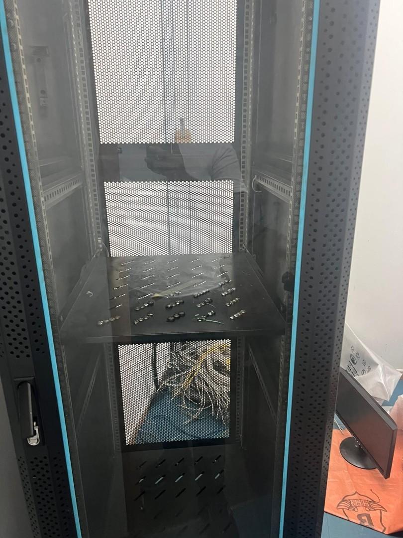 Server Rack Toten 42U, 600*1000, Computers & Tech, Office & Business