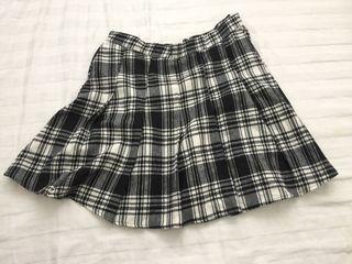 SHEIN Plaid Mini Skirt